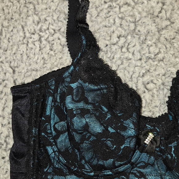 ❤️ Size 40B Lace Bra - Picture 7 of 14